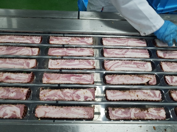 Dimljeni presovani gronik | Ekspertiza | Meatprocessing | Meat Processing